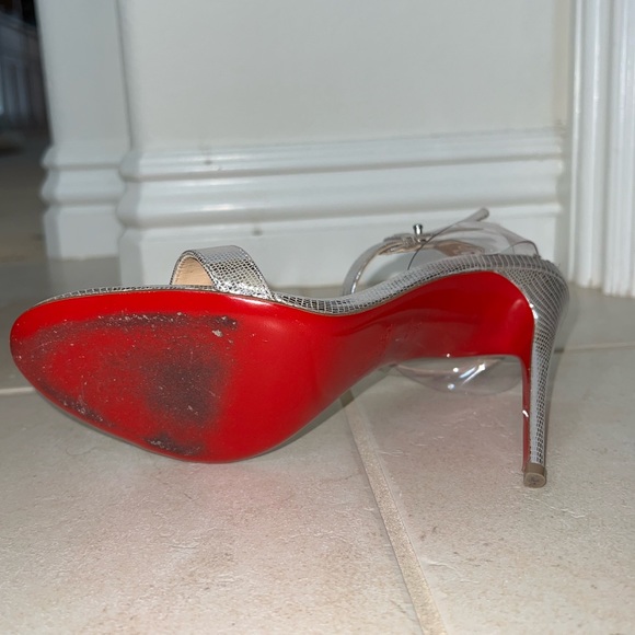 CHRISTIAN LOUBOUTIN
Jonatina 100MM Leather Sandals - Picture 2 of 4
